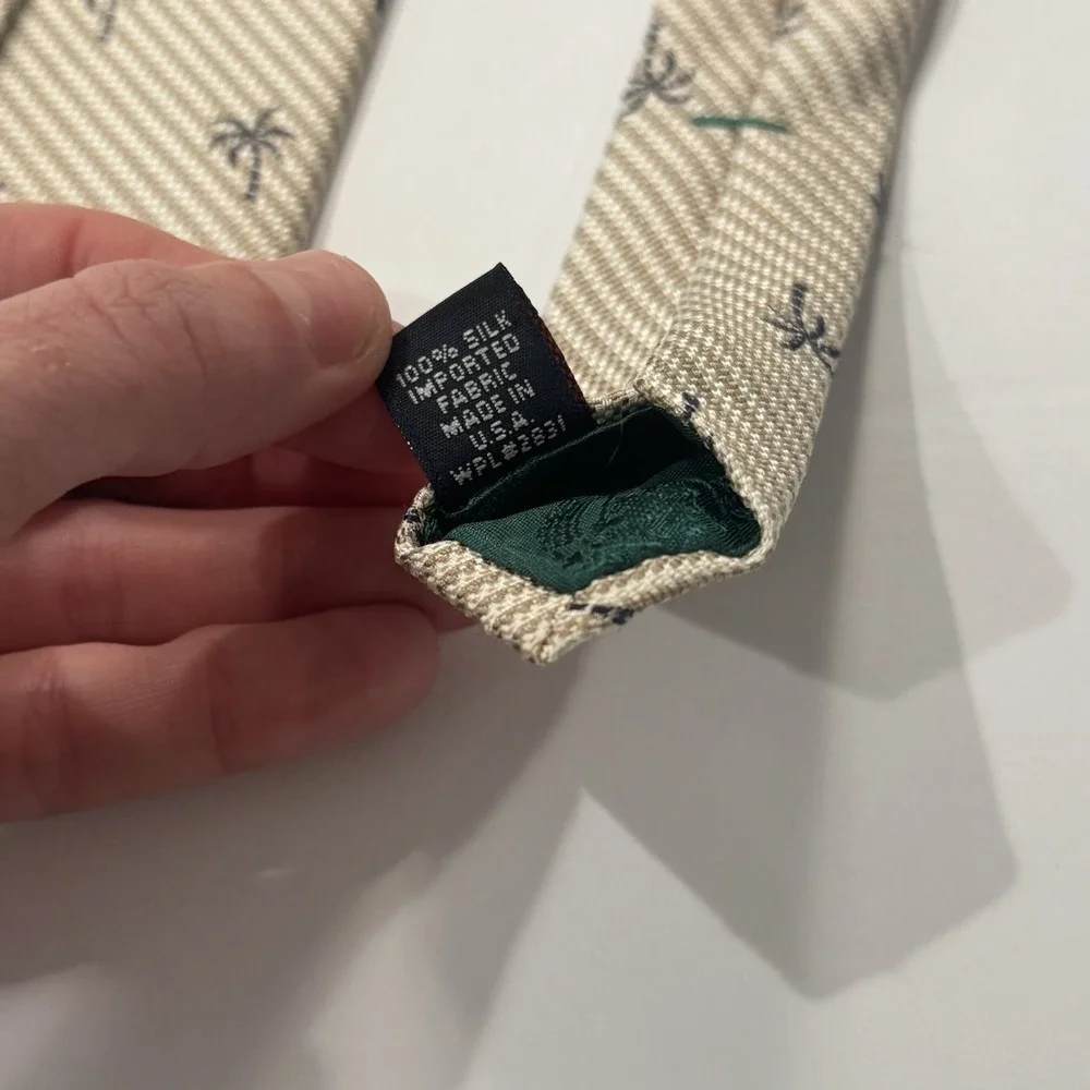TOMMY BAHAMA‎  Palm Trees Beach Vacation Tan Men's 100% Silk Neck Tie